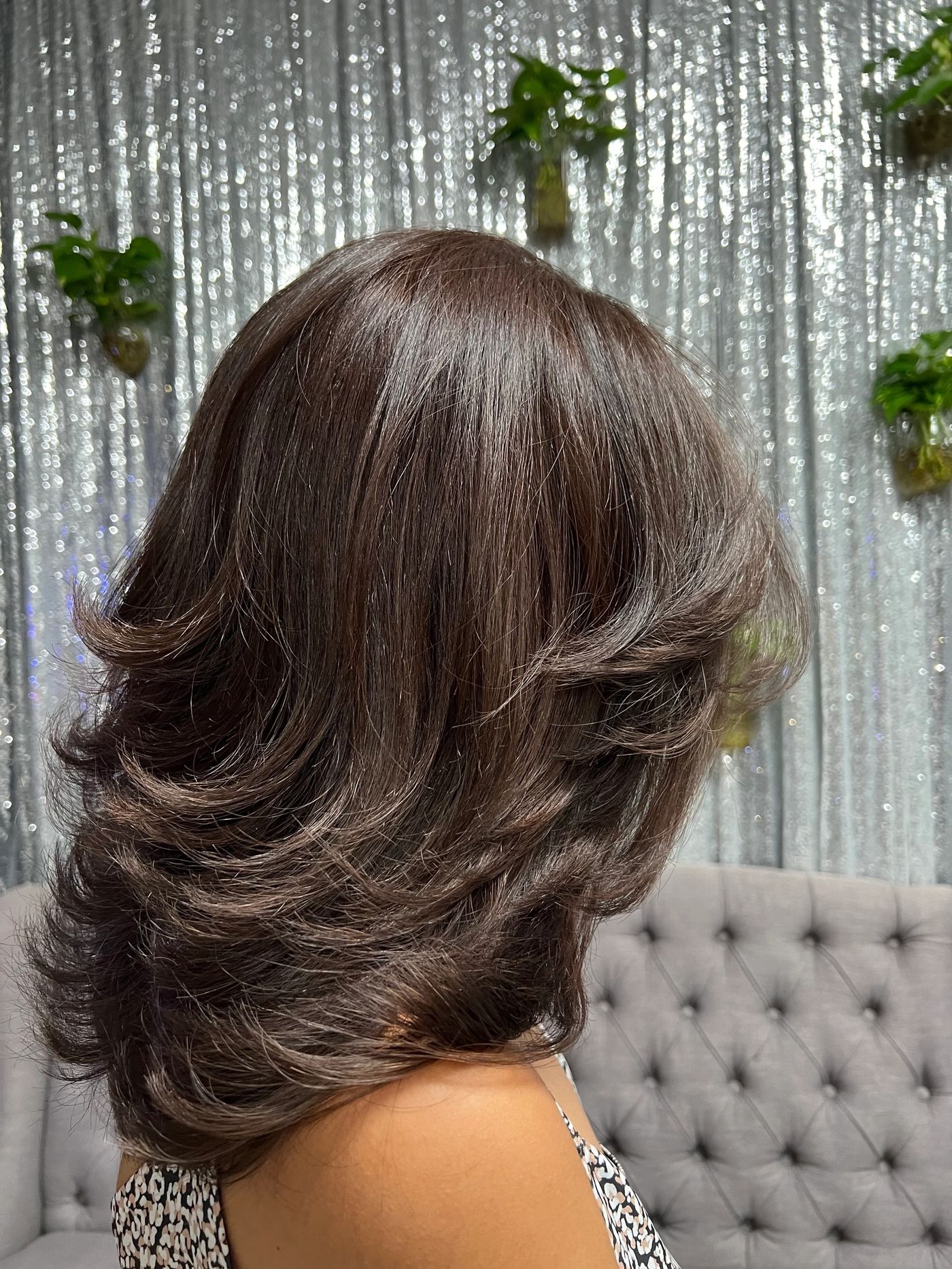 Copper red color with textured waves